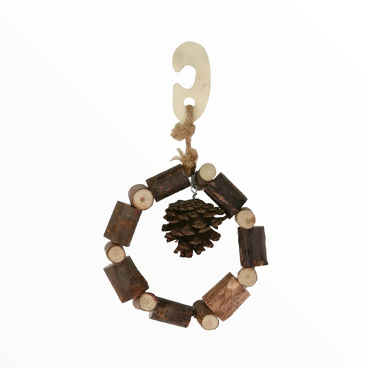 Aro de maderas y piña