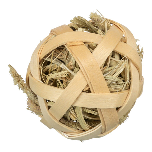 Bola bambú rellena de heno